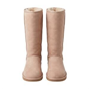 Ugg Australia 6 Women’s classic ivory 8’ suede boot